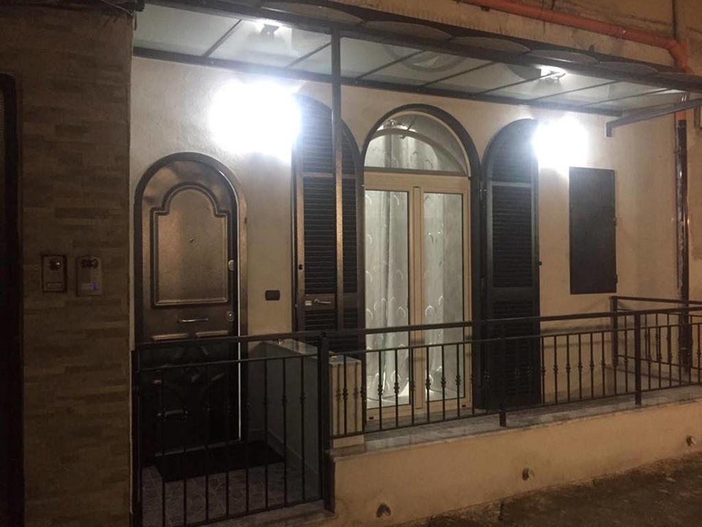 Casa Vacanze Sannazzaro 70 Napoli Eksteriør bilde