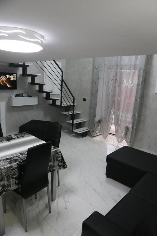 Casa Vacanze Sannazzaro 70 Napoli Eksteriør bilde