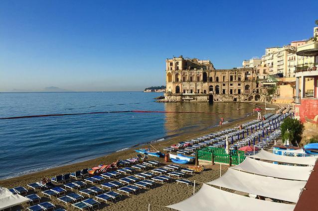 Casa Vacanze Sannazzaro 70 Napoli Eksteriør bilde